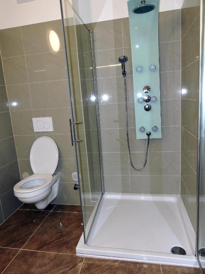211 Amsterdam, Studio Apartment, 30M2 1-4 Pers Klagenfurt am Wörthersee Extérieur photo